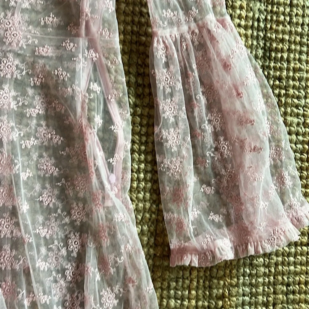 Doen Pink Lace Maxi Dress - Picture 4 of 8